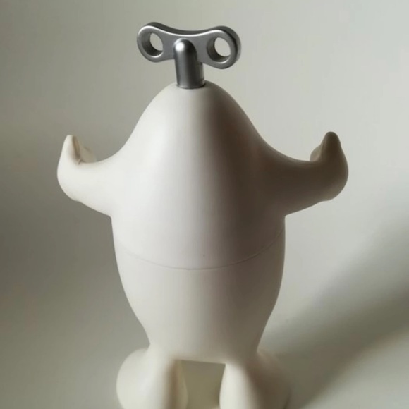 Salo alessi salt shaker. Design collectible. New in box. - Picture 3 of 10